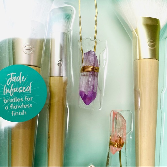 🔥🔥🔥EcoTool’s 3 brushes + two Crystal Hair Pins 💎 - Picture 7 of 7